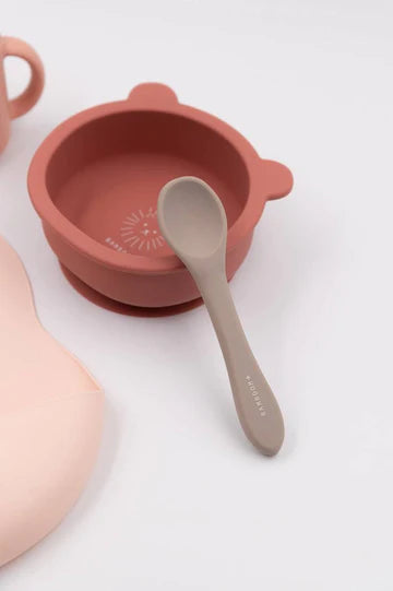 Set Baby in Silicone ( bavaglino, scodella, cucchiaio, bicchiere con beccuccio) - PINK